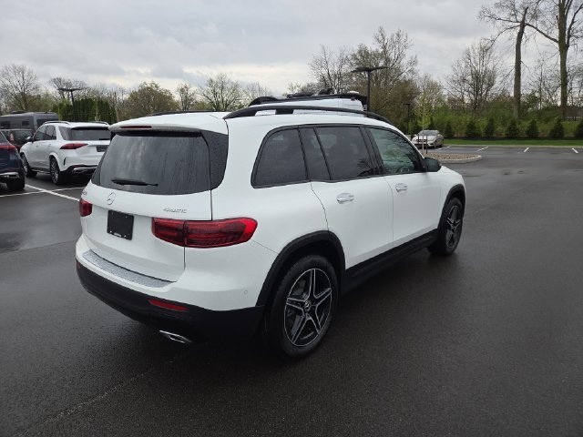 New 2026 Polar White Mercedes-Benz GLB250 image 3