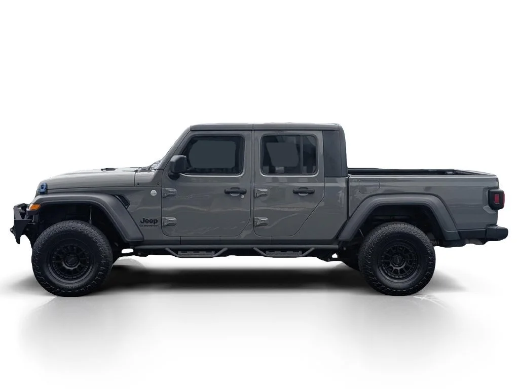 Used 2021 Sting-gray Clea Jeep Sport image 2