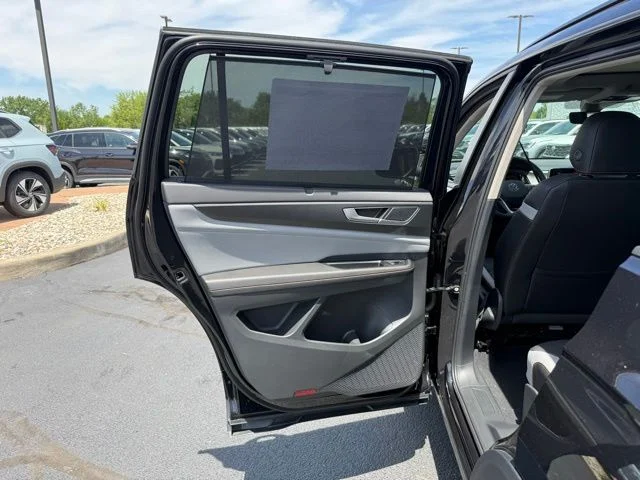 New 2026 Black Volkswagen 2.0T Peak Edition image 16