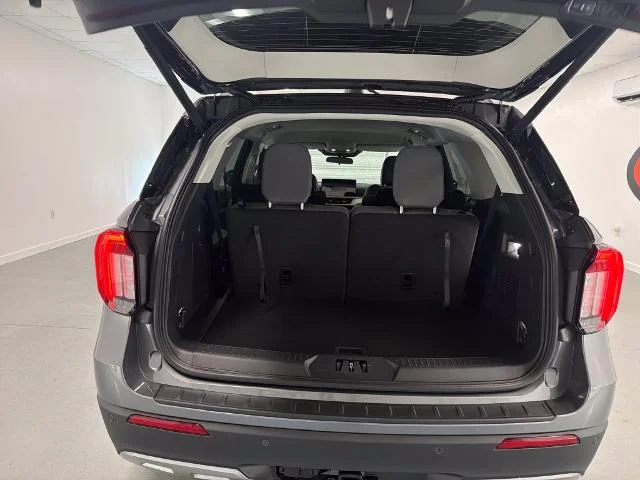 New 2026 Carbonized Gray Metallic Ford Active image 26