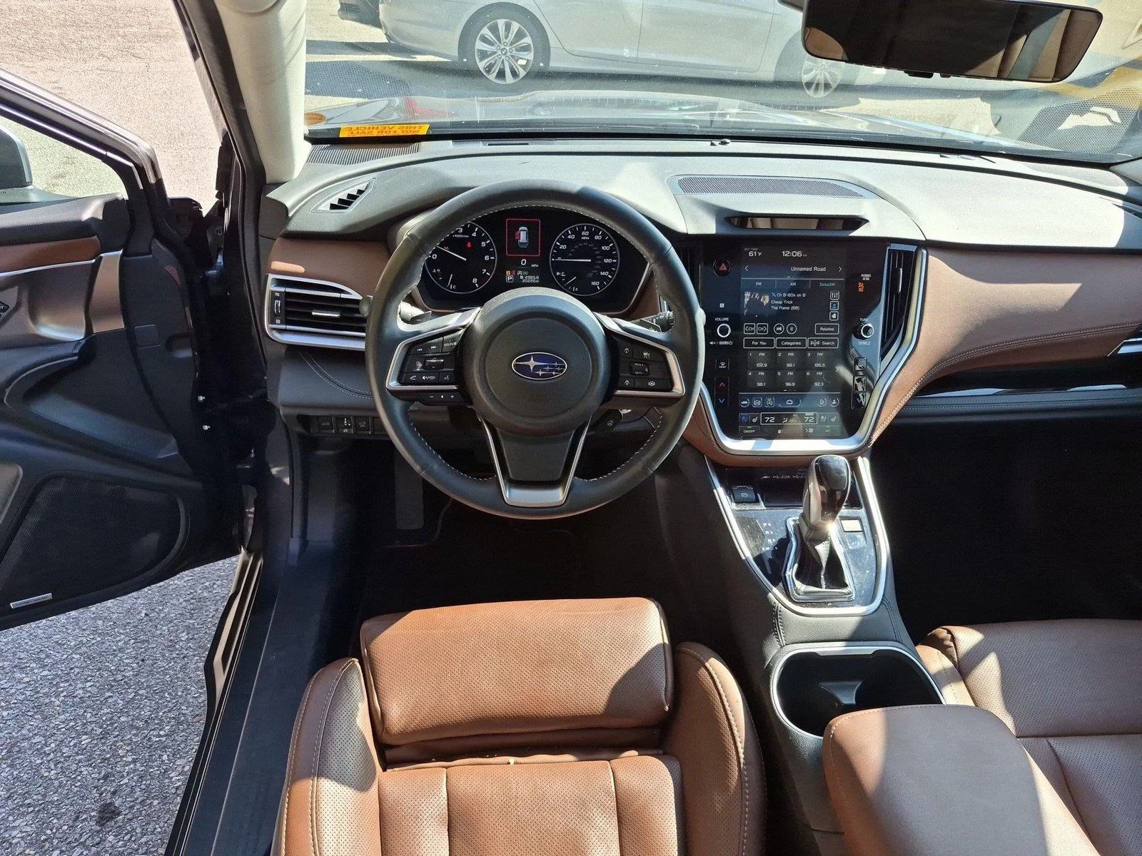 Used 2025  SUBARU TOUR image 33