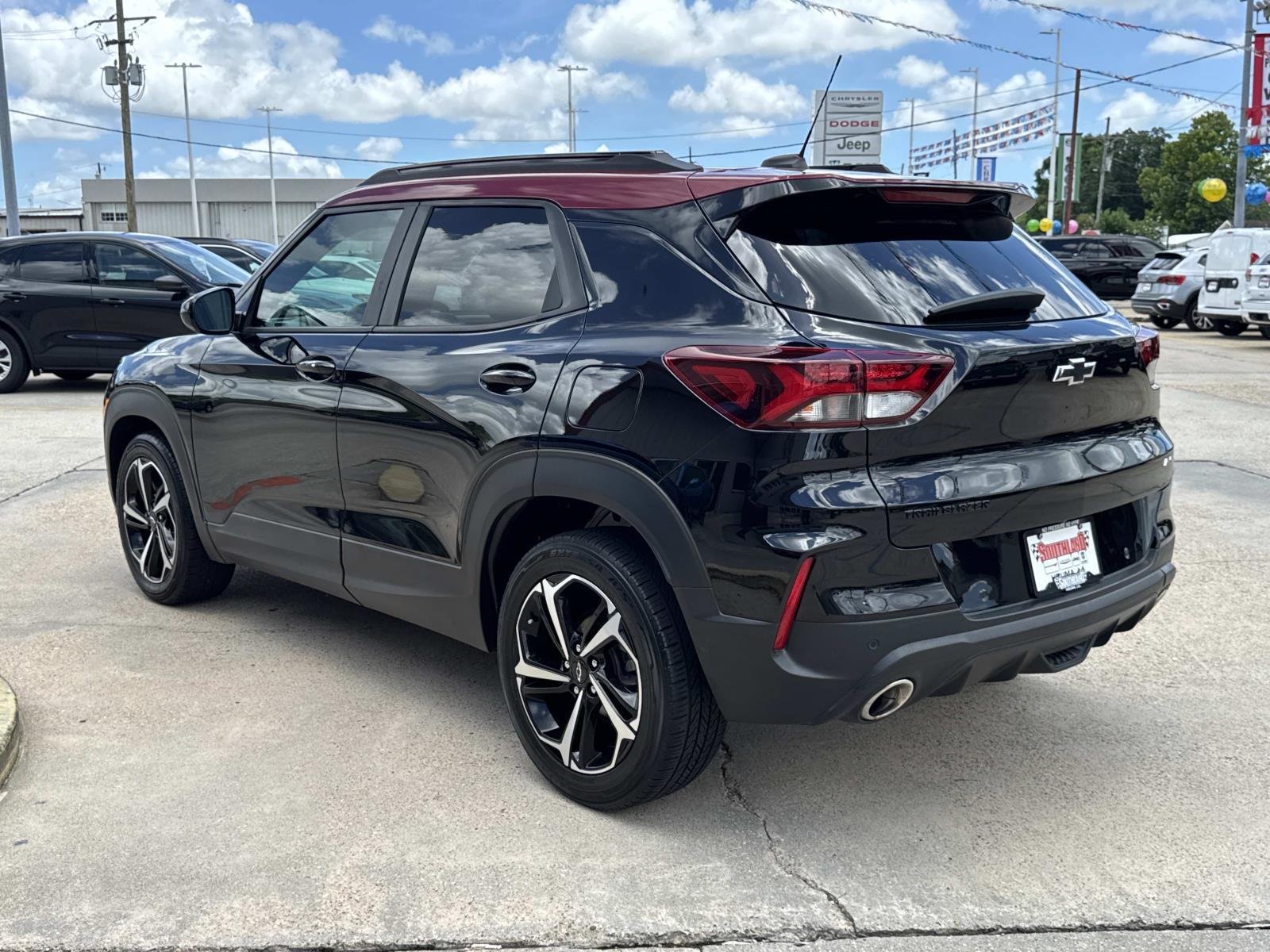 Used 2021 Mosaic Black Metallic Chevrolet RS image 5