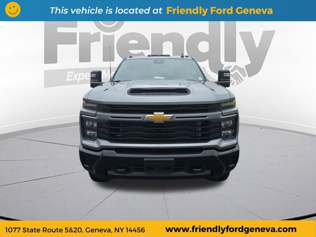 Used 2025 Gray Chevrolet Custom image 2