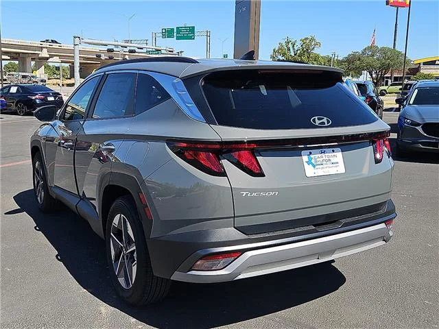 New 2026 Hampton Gray Hyundai SEL image 3