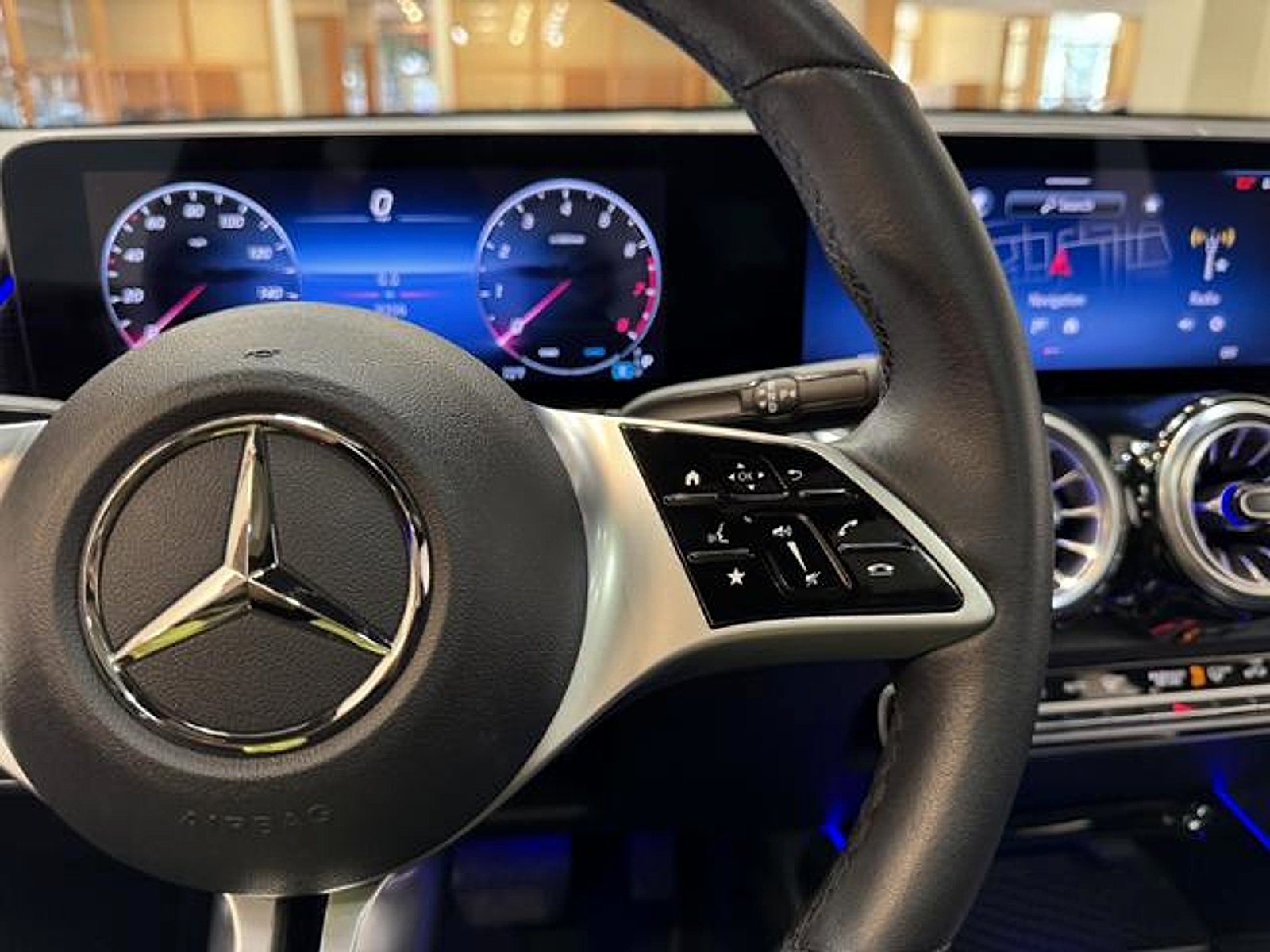 Certified Used 2025 Night Black Mercedes-Benz  image 18