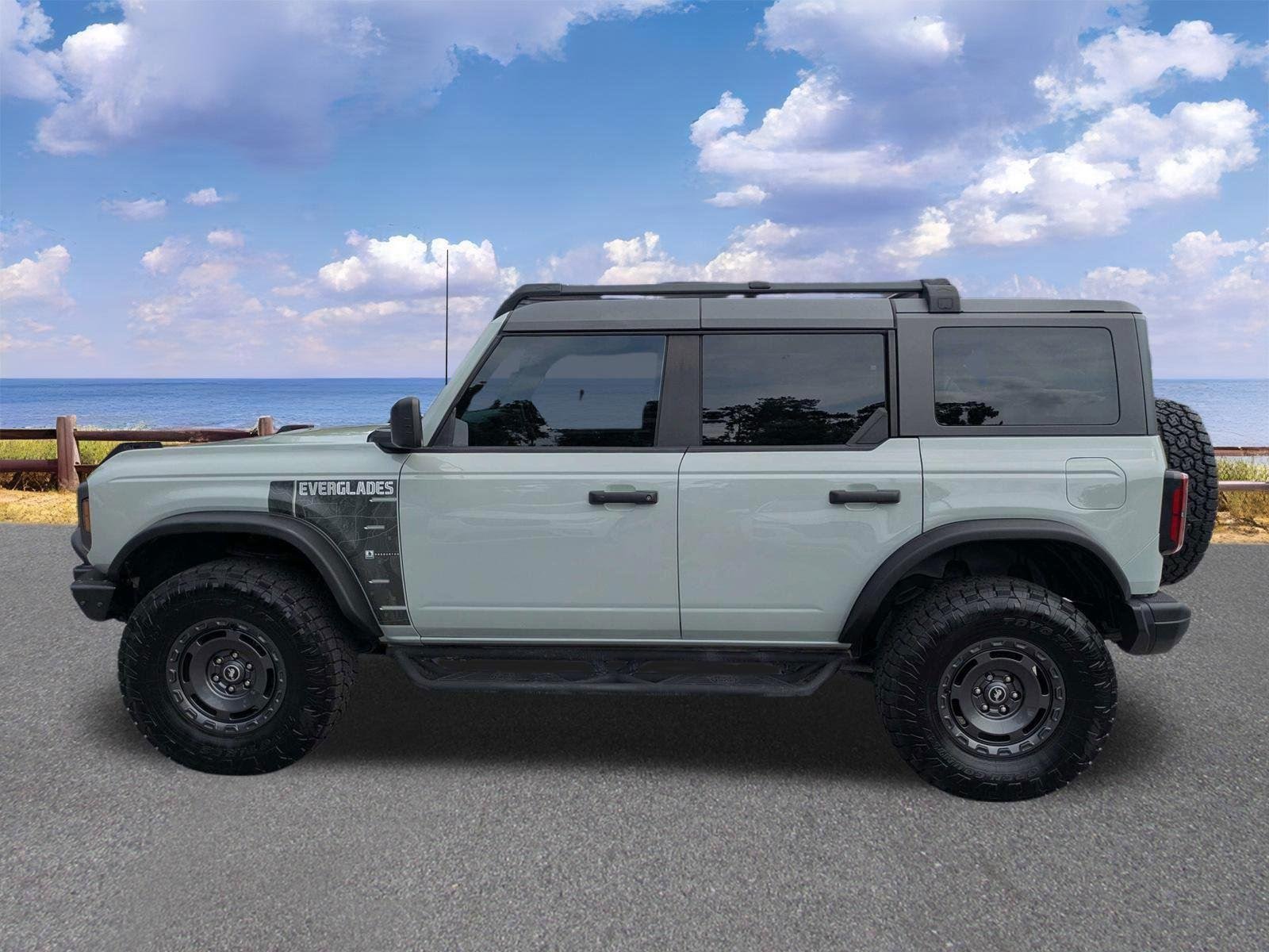Used 2023 Cactus Gray Ford Everglades Advanced image 5