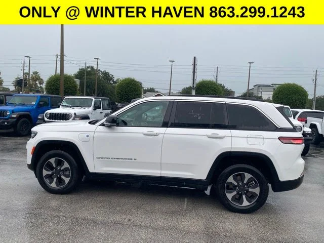 Used 2024 White Jeep 4xe image 6