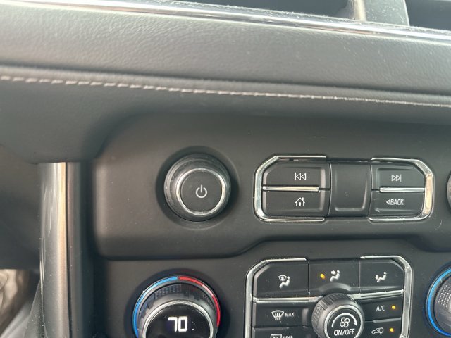 Used 2021 Gray Chevrolet Z71 image 23