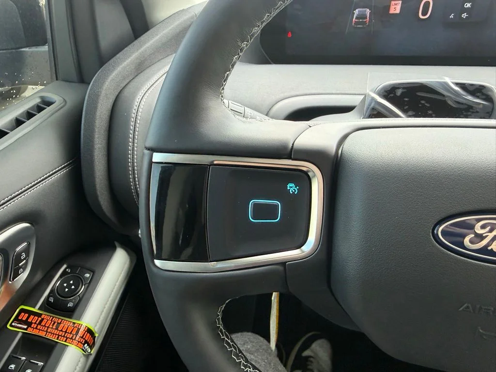 New 2026 Dark Matter Gray Metallic Ford MAX Platinum® image 21
