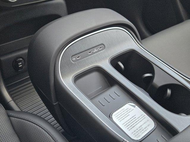 New 2026 Silver Hyundai SEL FWD image 36