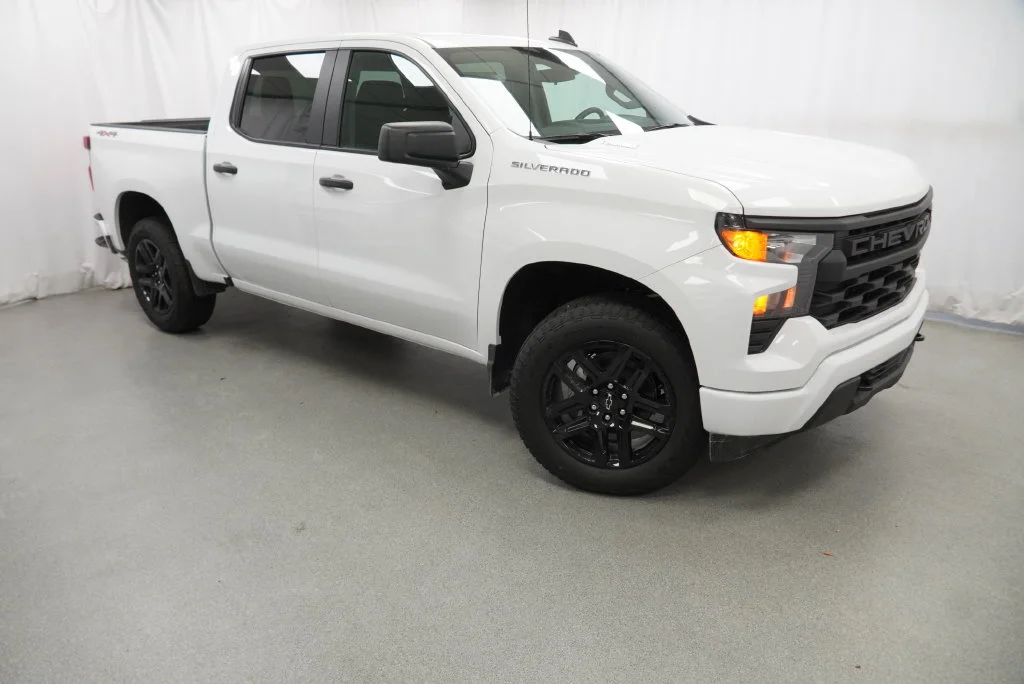 2026 Chevrolet Silverado 1500 Custom - Photo 13