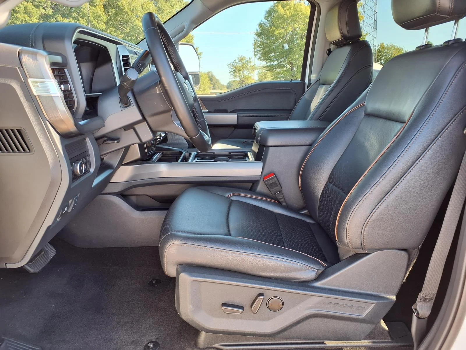 Used 2026 WHITE Ford LARIAT image 20