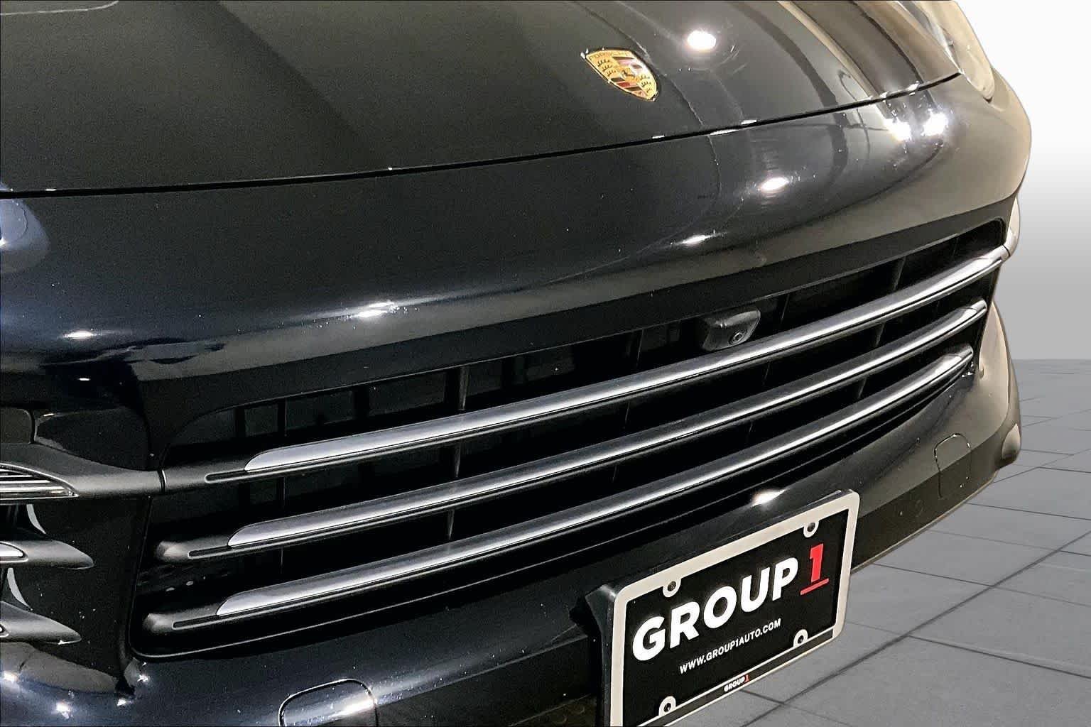 Used 2023 BLUE Porsche  image 31