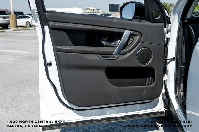 Certified Used 2025 Fuji White Land Rover S image 43