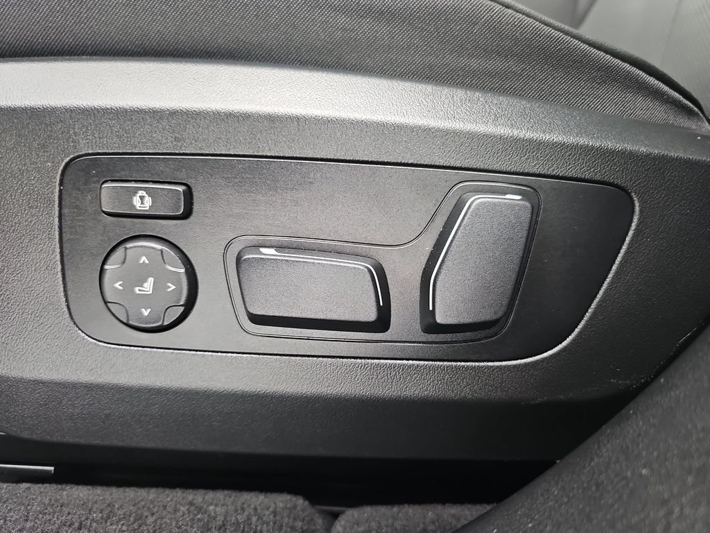 Certified Used 2025 Not Available BMW 30 xDrive image 38