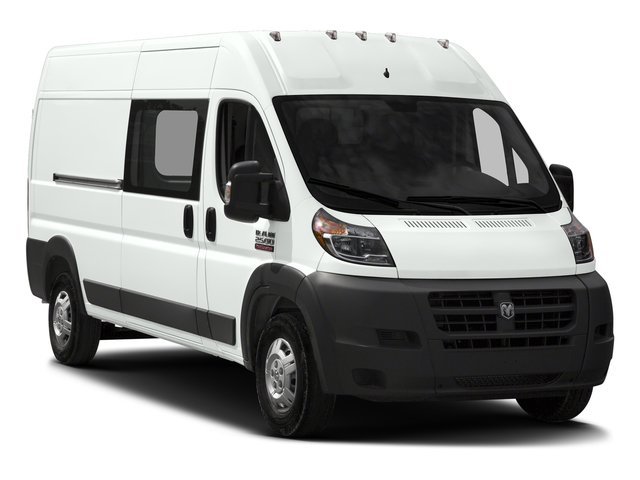 Used 2017 White Ram High Roof image 9