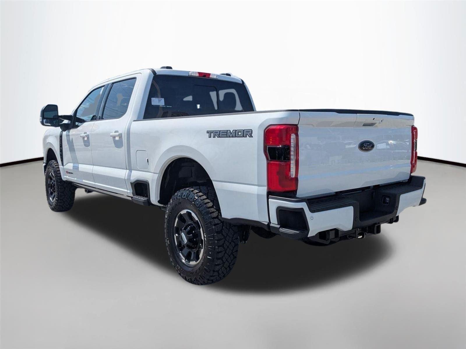 New 2026 Star White Metallic Tri-Coat Ford F-250® Lariat® image 7
