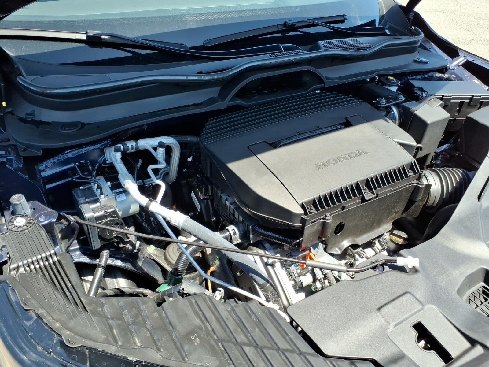 Used 2025  Honda Sport image 29
