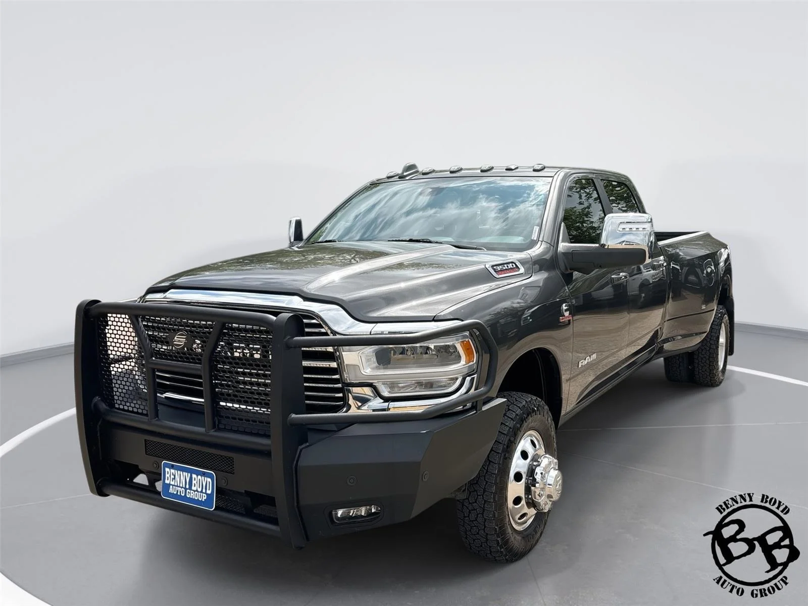 2024 RAM 3500 Laramie 4X4 Crew Cab LWB's photo