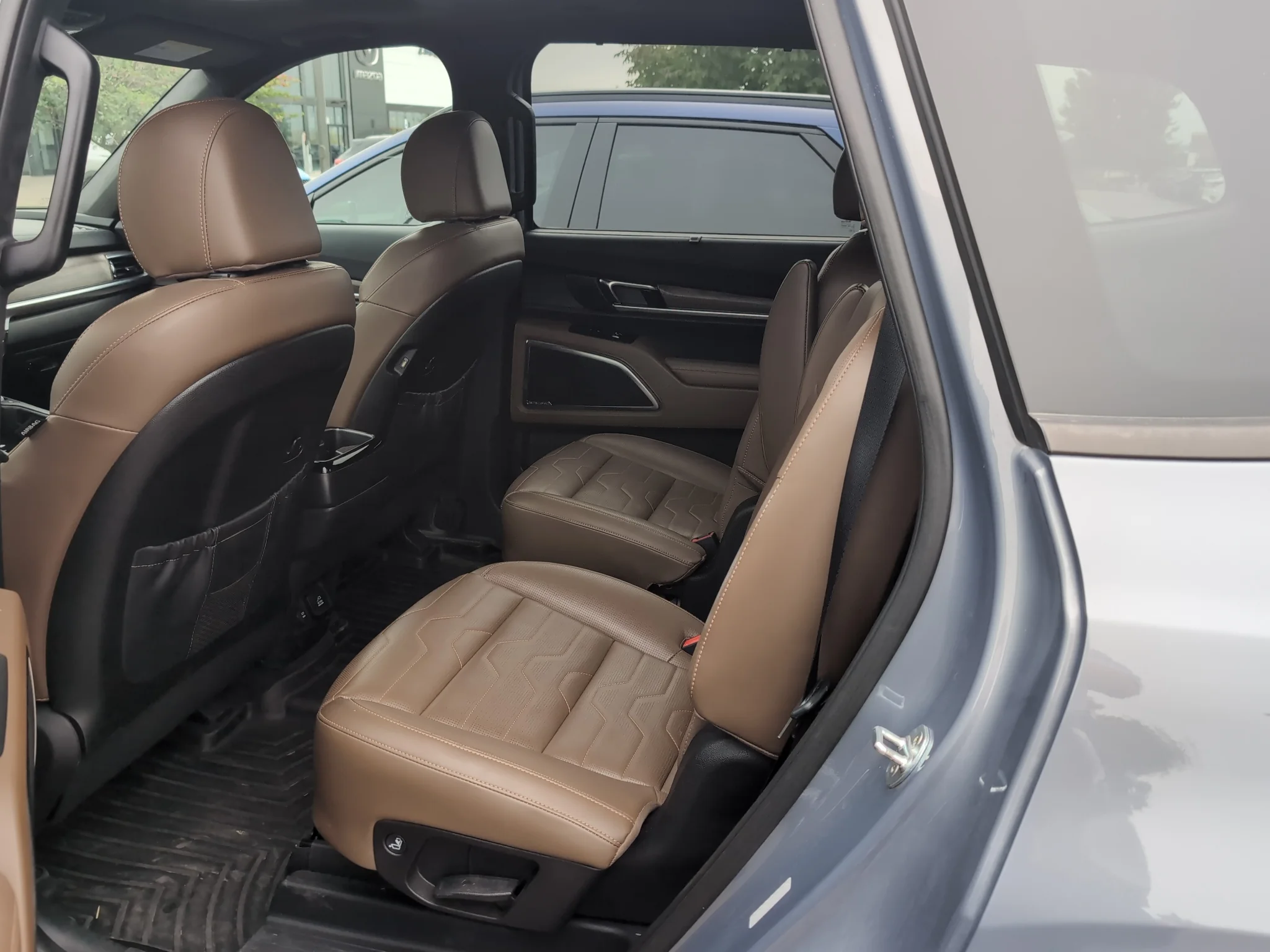 Used 2021 Everlasting Silver Kia SX image 8