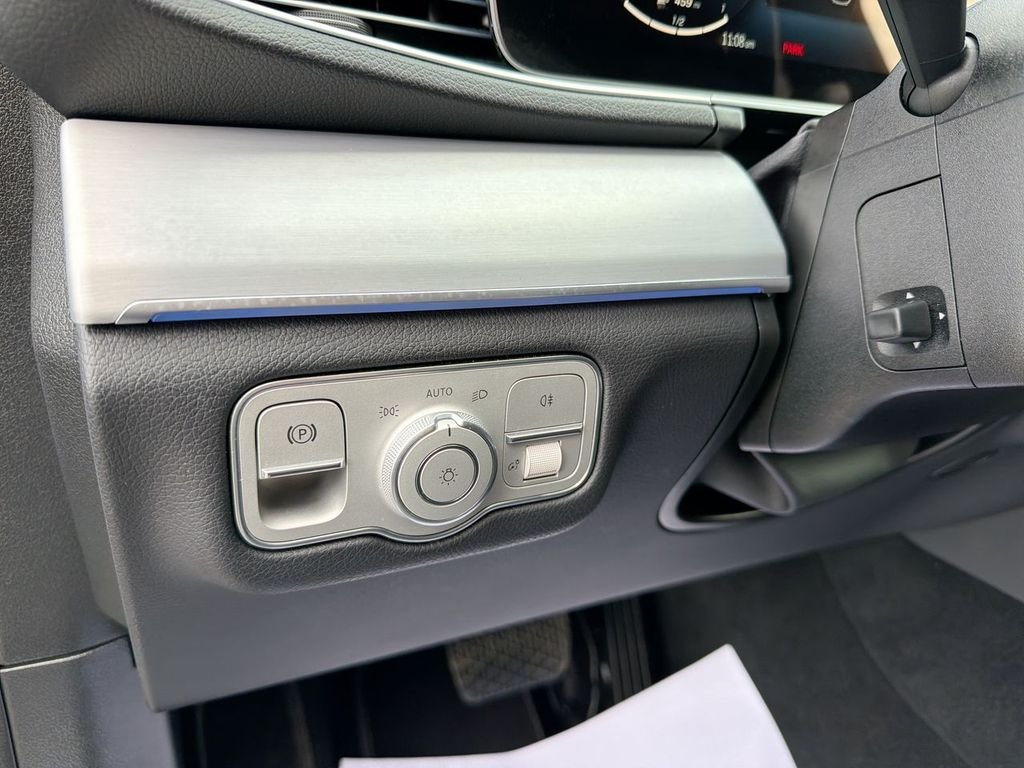 Used 2025 Black Mercedes-Benz GLE 350 image 20