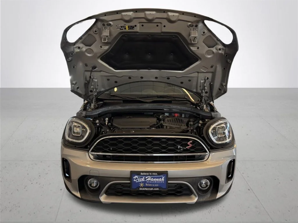 Used 2023 Silver MINI Base image 4