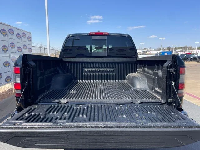 2026 Nissan Frontier SV - Photo 6