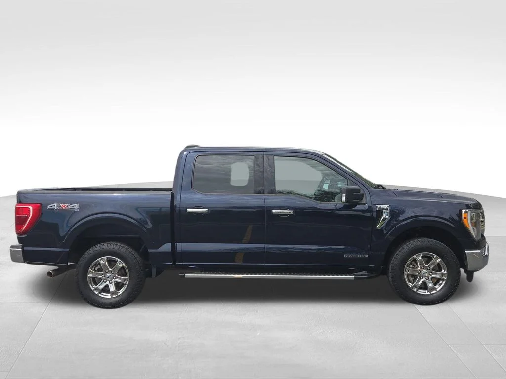 Used 2023 Blue Metallic Ford XLT image 10