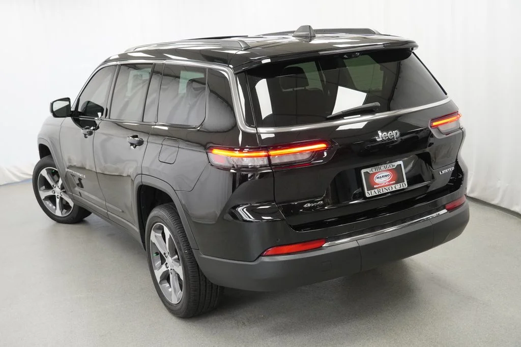 Used 2023 Black Jeep Limited image 12