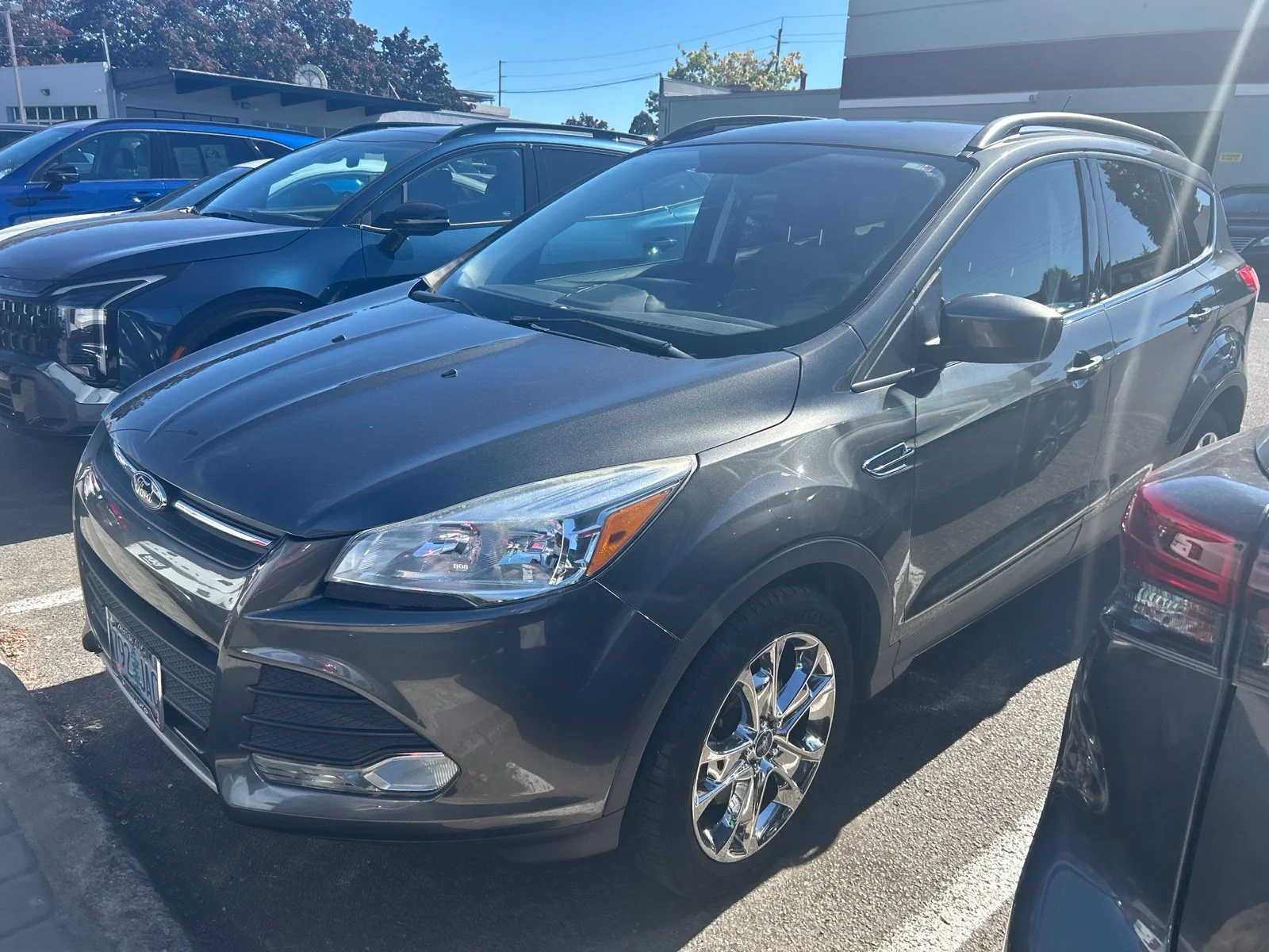 Used 2016 Magnetic Ford SE image 1