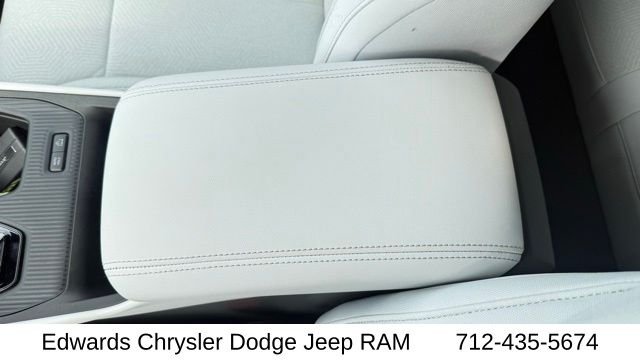 New 2026 Sting-Gray Clear-Coat Exterior Paint Jeep Laredo image 22
