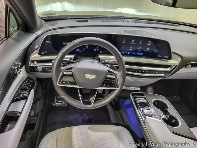 Certified Used 2024 Green Cadillac Luxury image 3