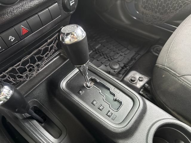 Used 2018 Rhino Clearcoat Jeep Sport S image 25