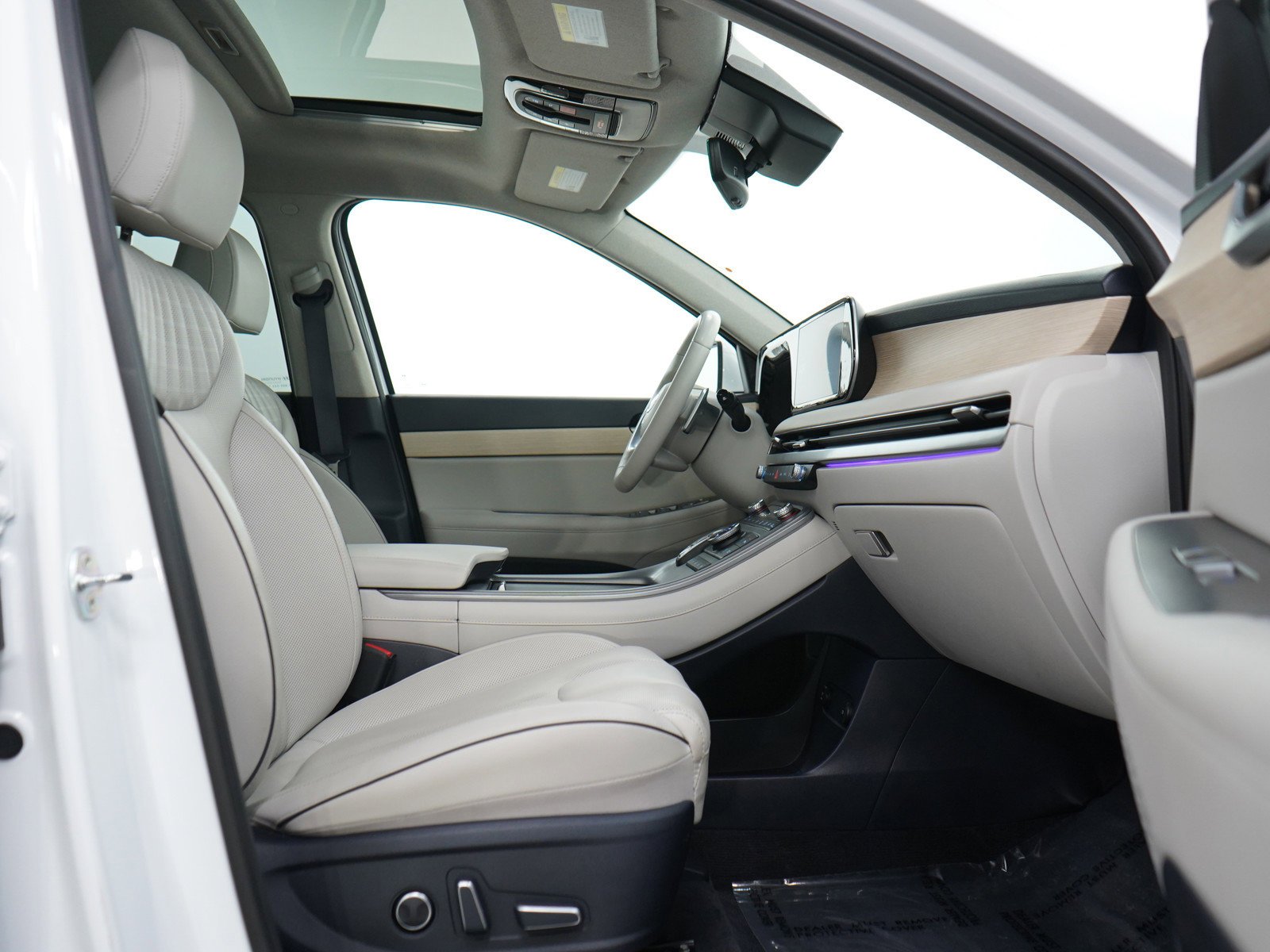 Certified Used 2024 Hyper White Hyundai Limited AWD image 12