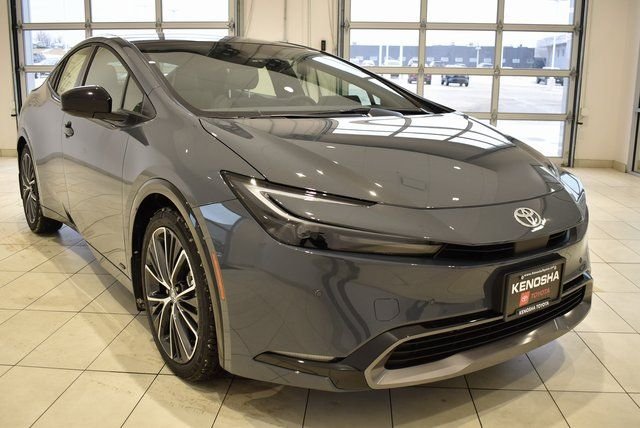 2026 Toyota Prius XLE AWD's photo