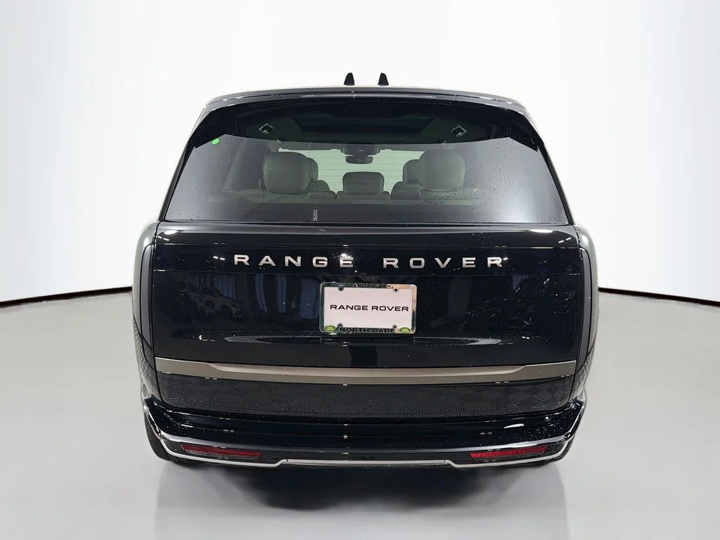 New 2026 Santorini Black Land Rover SE LWB 7-Seats / V8 image 6