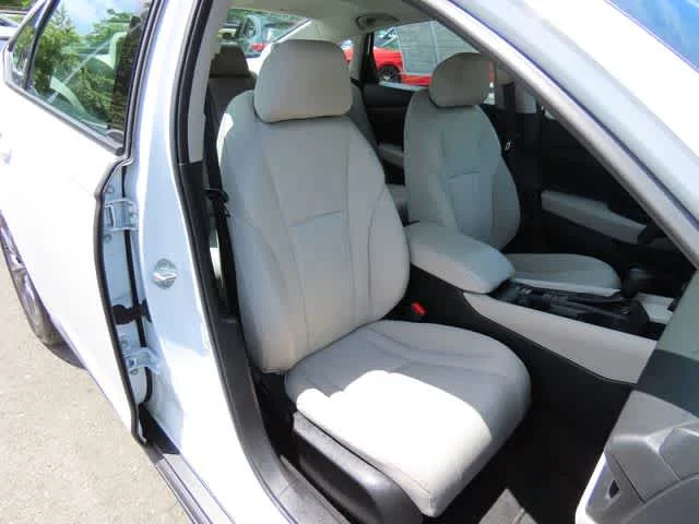 Certified Used 2023 Platinum White Pearl Honda  image 14