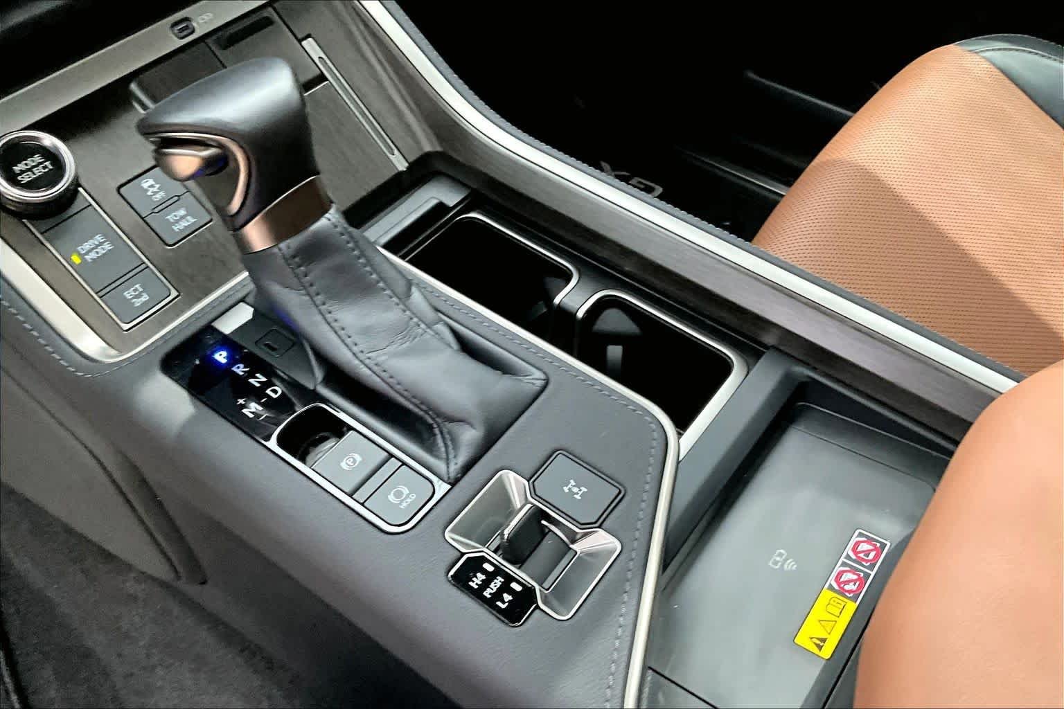 Used 2024 Atomic Silver Lexus Premium+ image 17