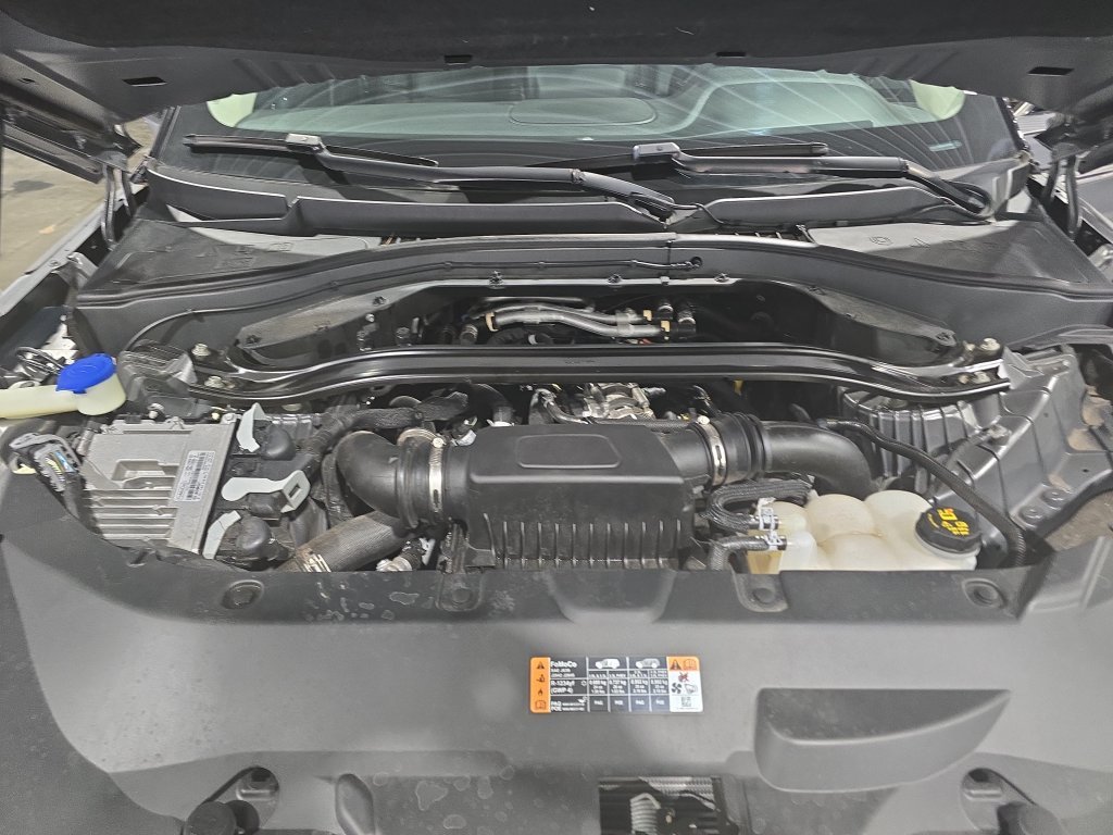 Used 2022 Gray Lincoln Reserve image 26