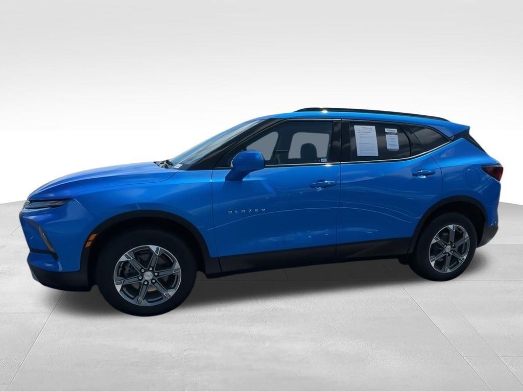 Used 2024 Blue Chevrolet LT image 4