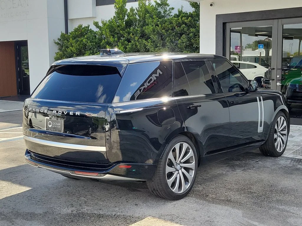 Used 2023 Santorini Black Metallic Land Rover Autobiography image 4