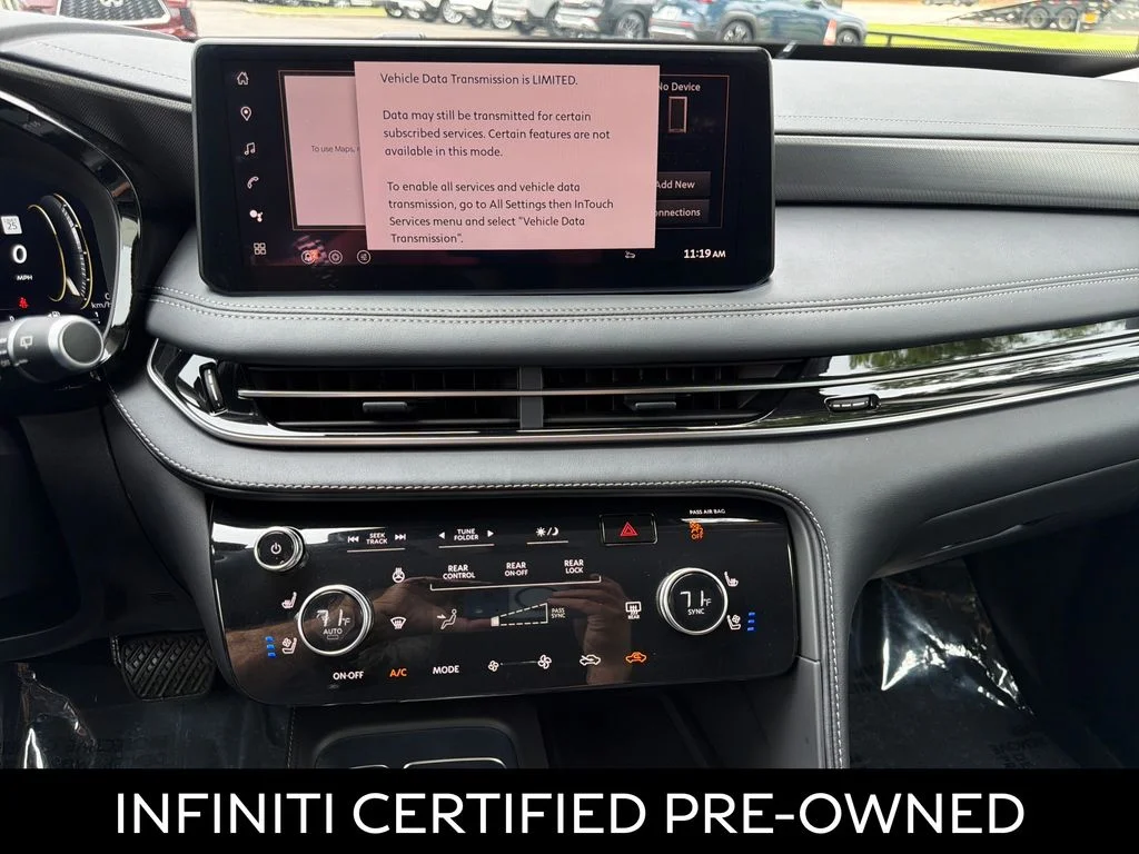 Certified Used 2026 Deep Emerald INFINITI LUXE image 6
