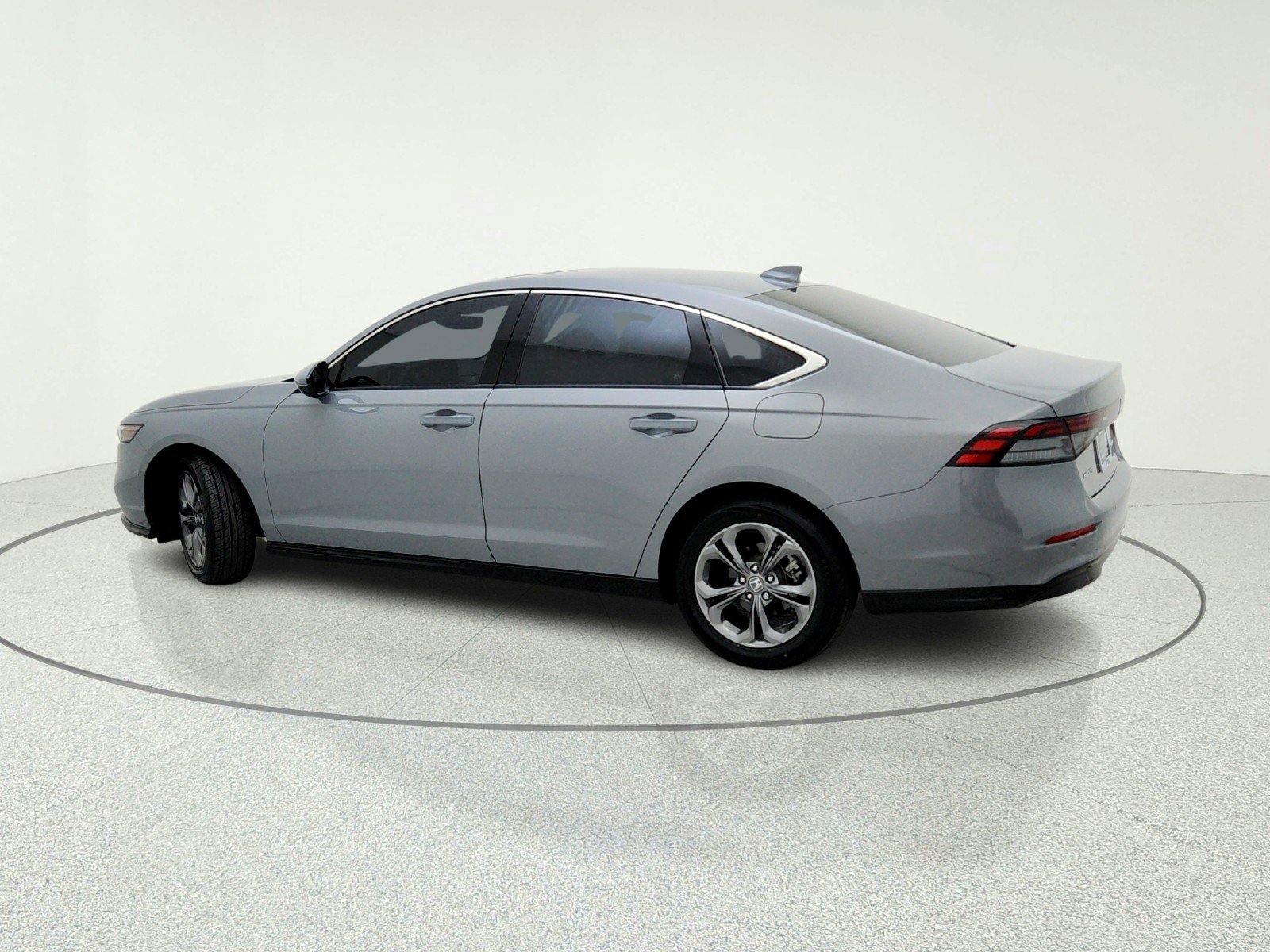 Used 2024 Urban Gray Pearl Honda EX-L image 13