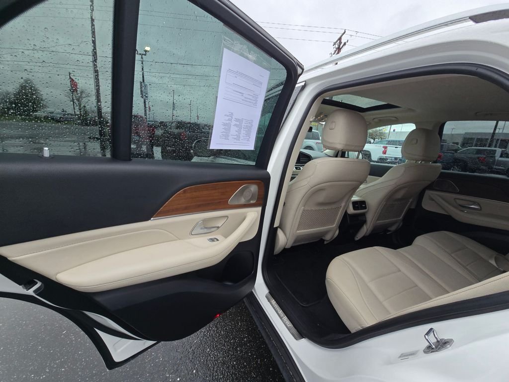 Used 2022 White Mercedes-Benz GLE 350 image 12