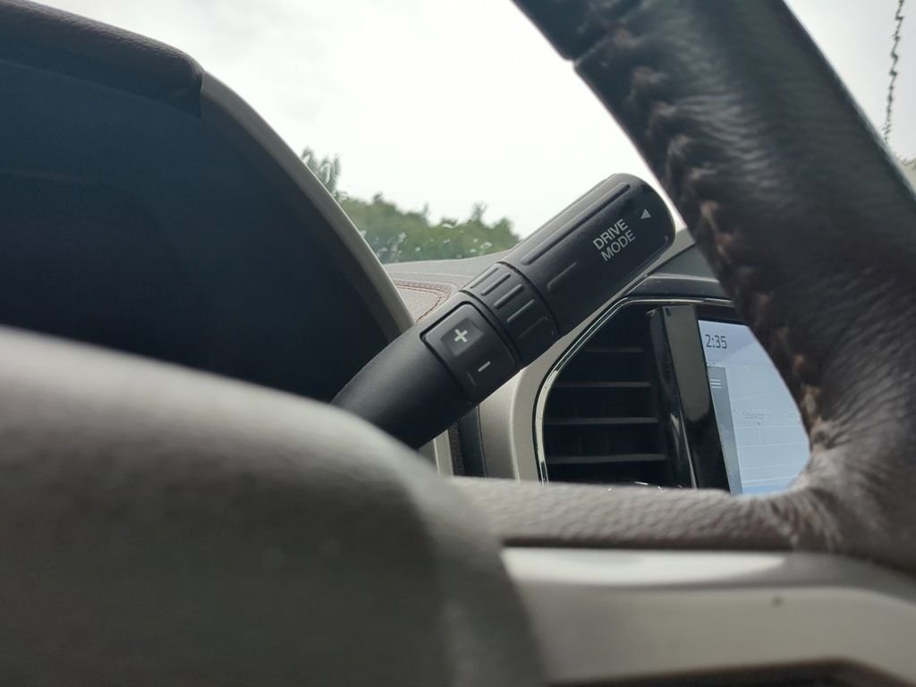 Used 2022 Gray Ford King Ranch image 17
