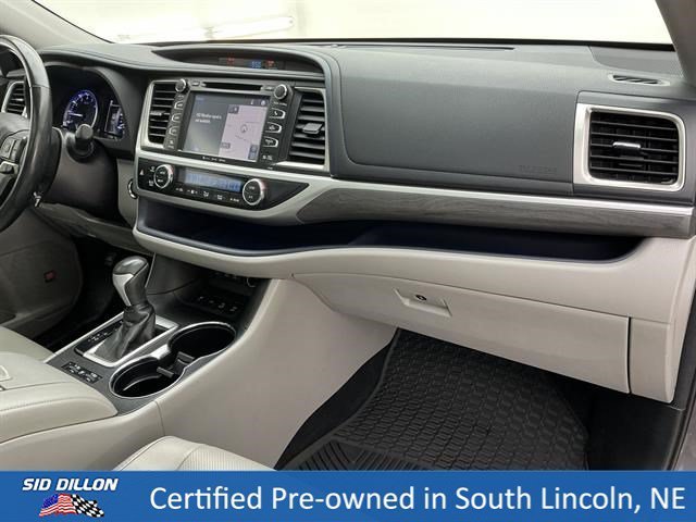 Certified Used 2018 Predawn Gray Mica Toyota Limited Platinum image 24