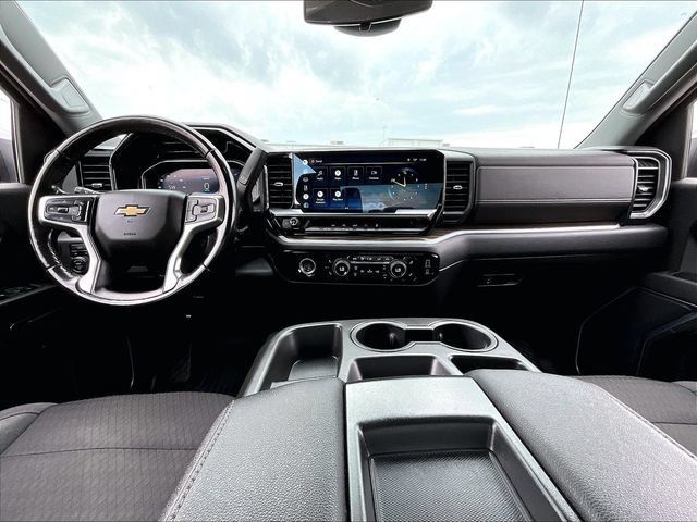 Used 2022 Summit White Chevrolet LT image 21
