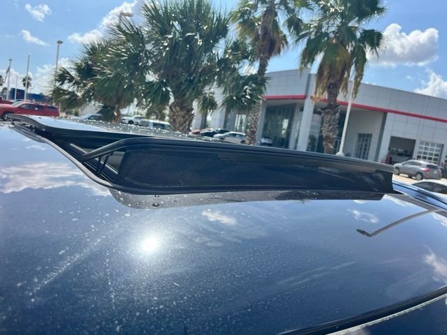 Used 2021 Black Genesis 3.5T image 8