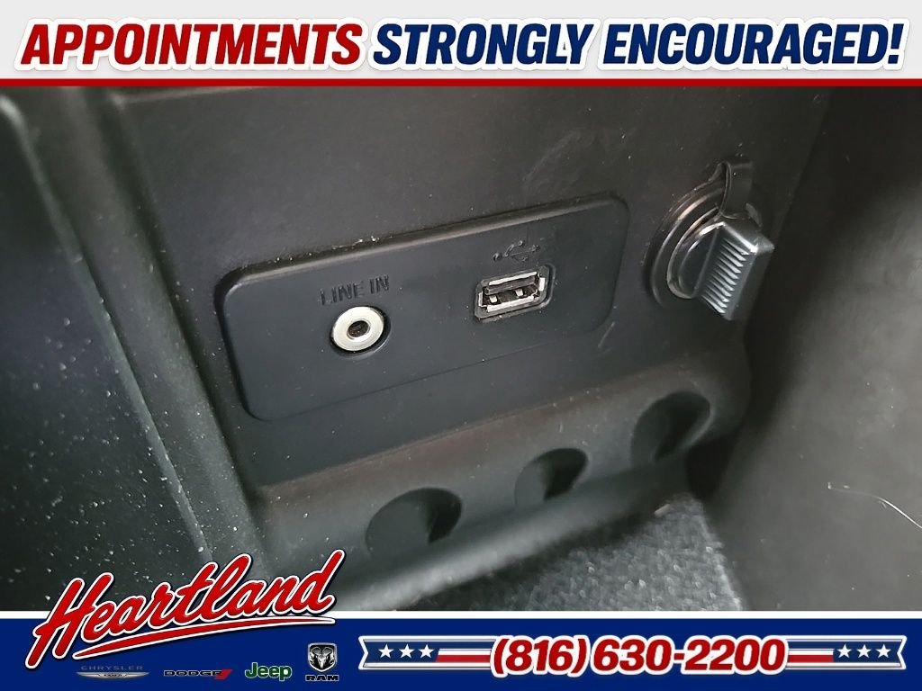 Used 2013 Black Ford Shelby GT500 image 71