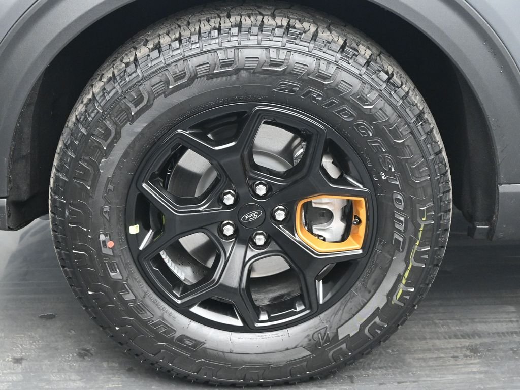New 2026 Carbonized Gray Metallic Ford Tremor image 30